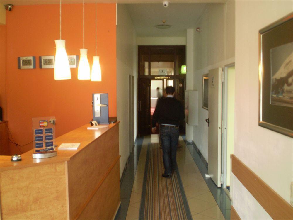 Albatros Airport Hotel Мёрфэльден-Вальдорф Экстерьер фото